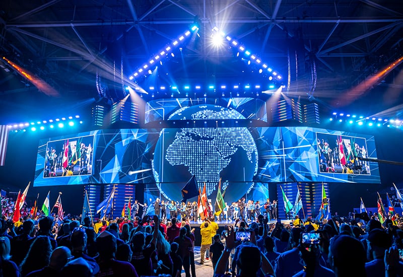 https://www.brightsolution.asia/wp-content/uploads/2022/07/walmart-2019_associates-celebration_2.jpg