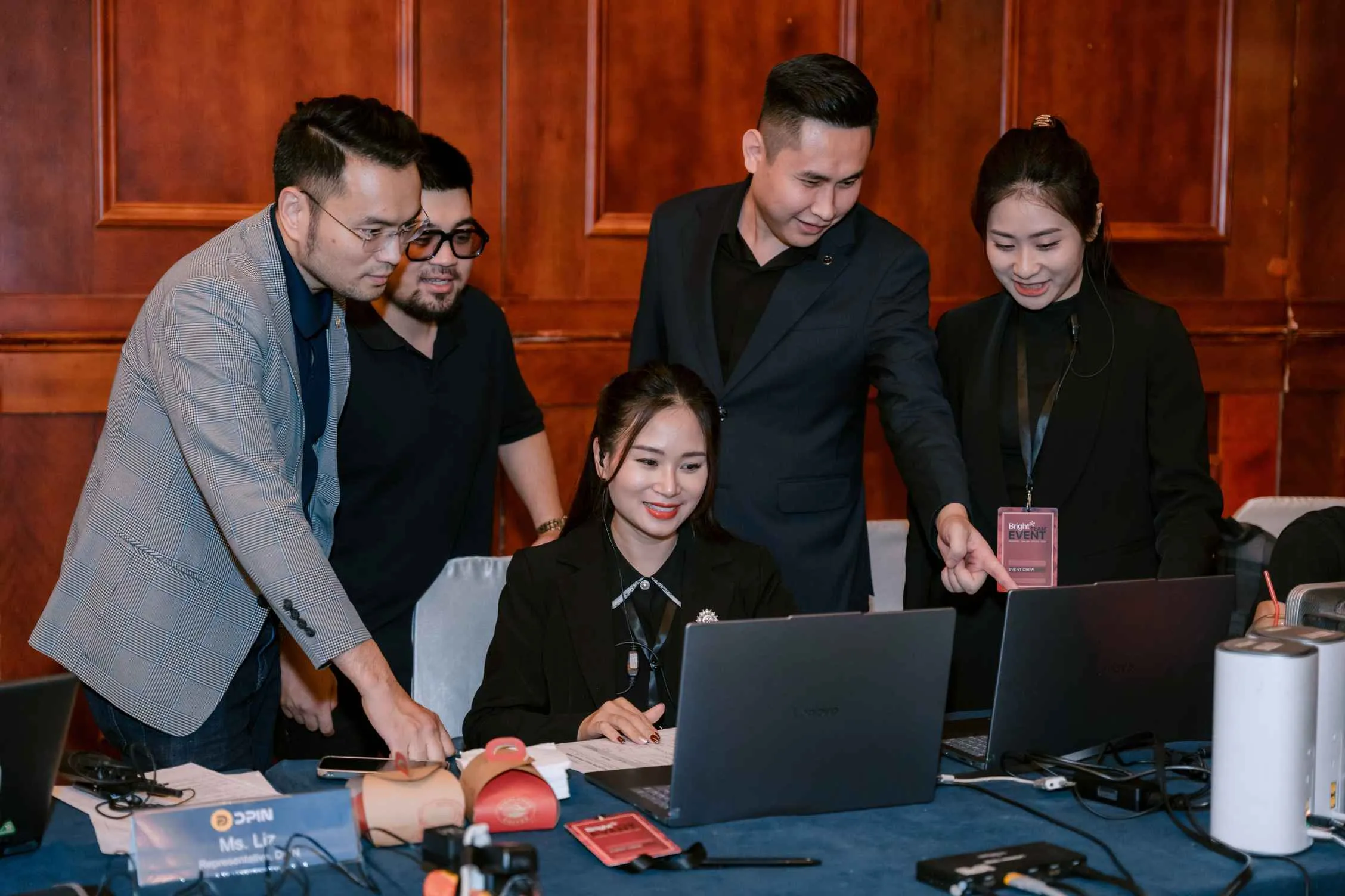 dpin-ai-depin-hanoi-meetup-2025-12 DPIN AI+DePIN Hanoi Meetup 2025 12